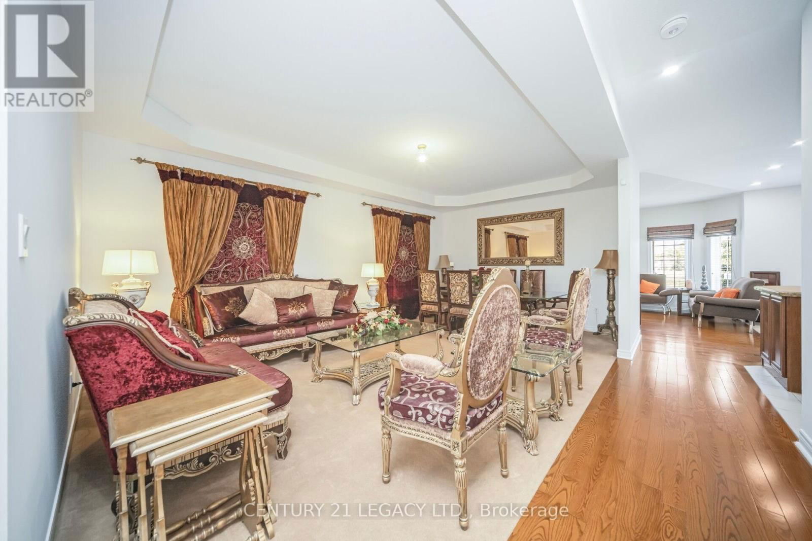 3136 COUNTESS CRESCENT Image 7