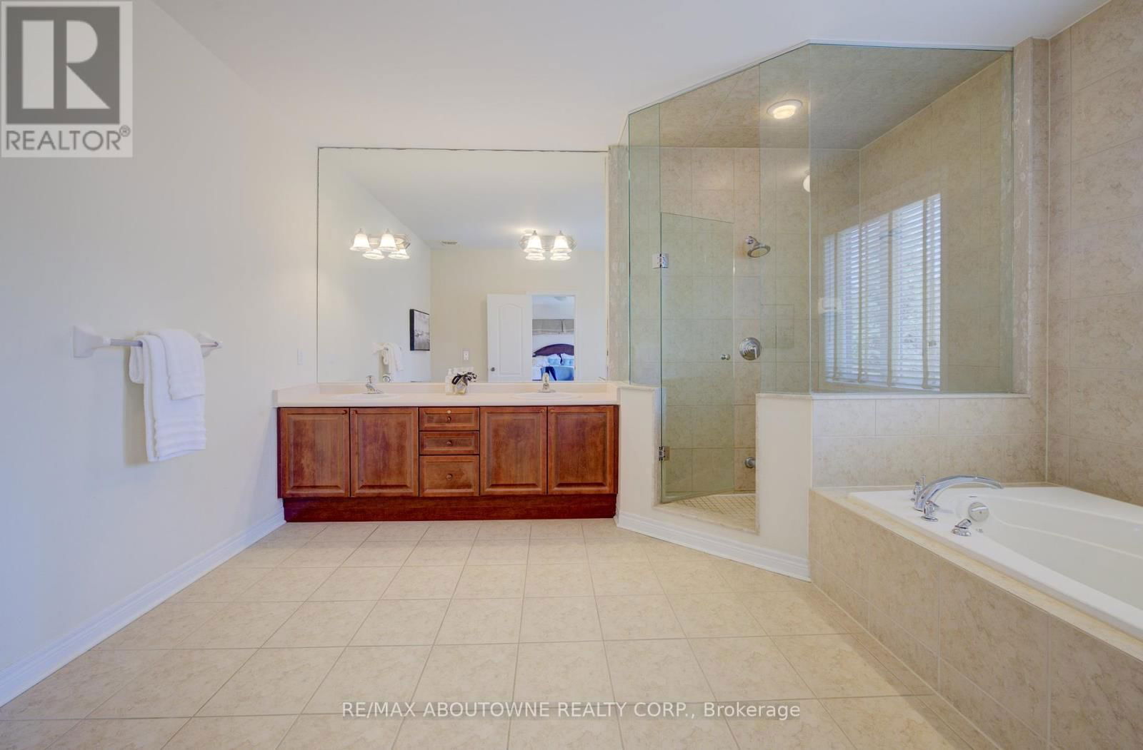 1521 CRAIGLEITH ROAD Image 20