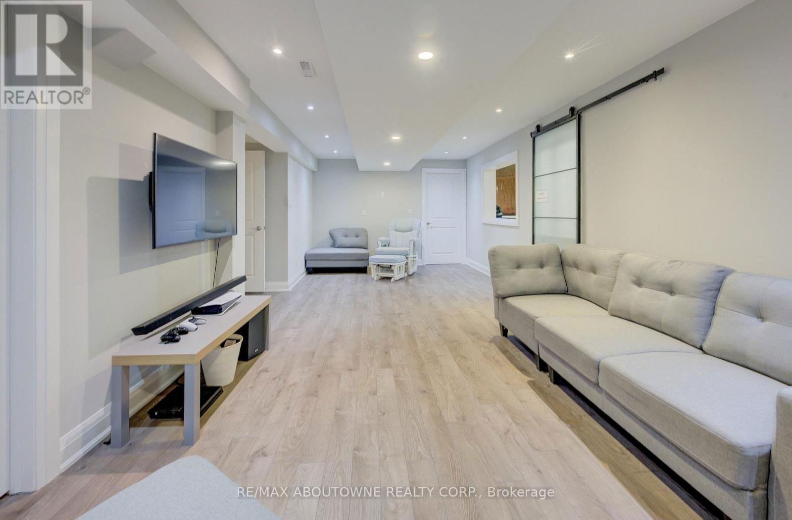 1521 CRAIGLEITH ROAD Image 31