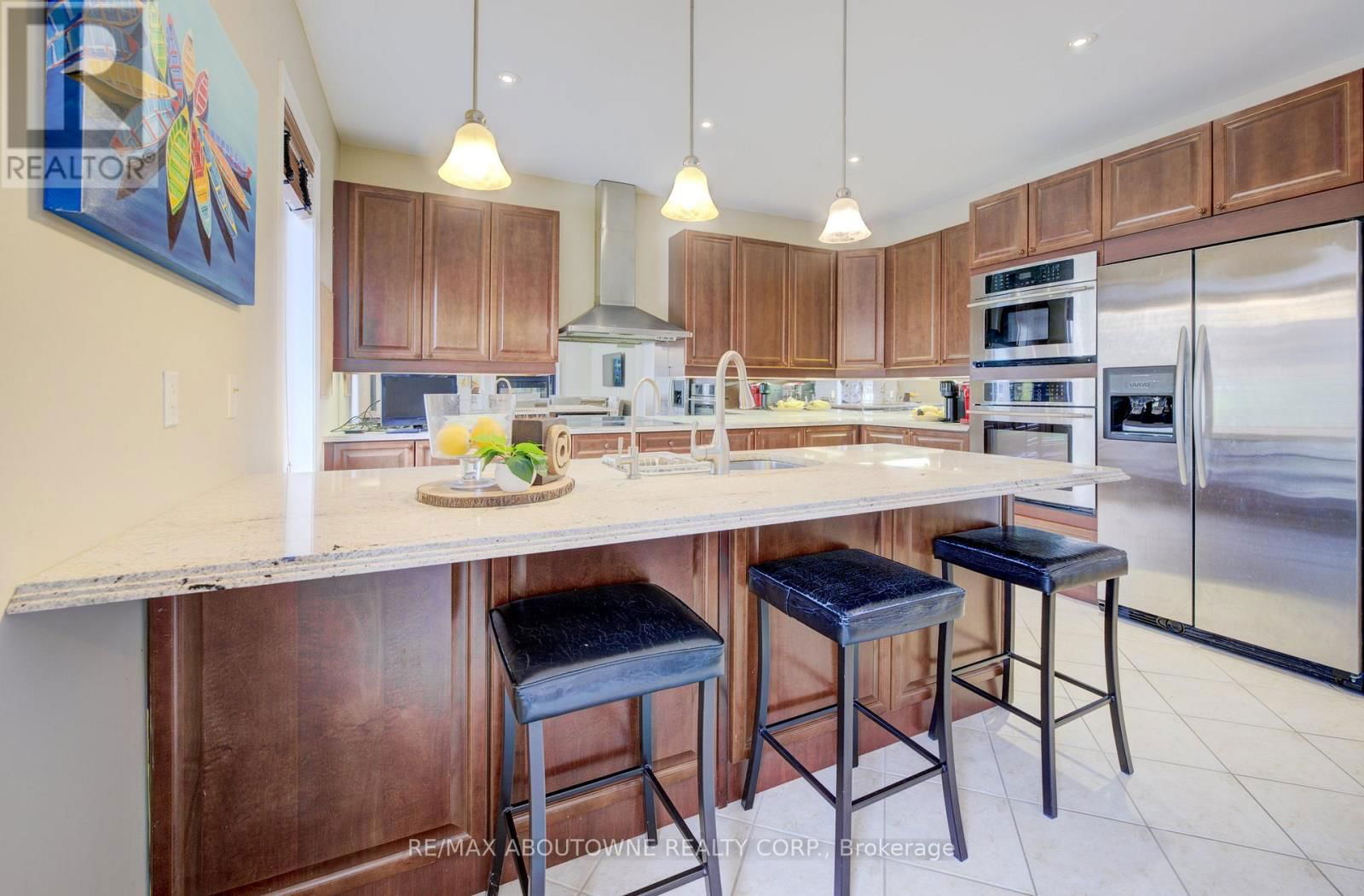 1521 CRAIGLEITH ROAD Image 6