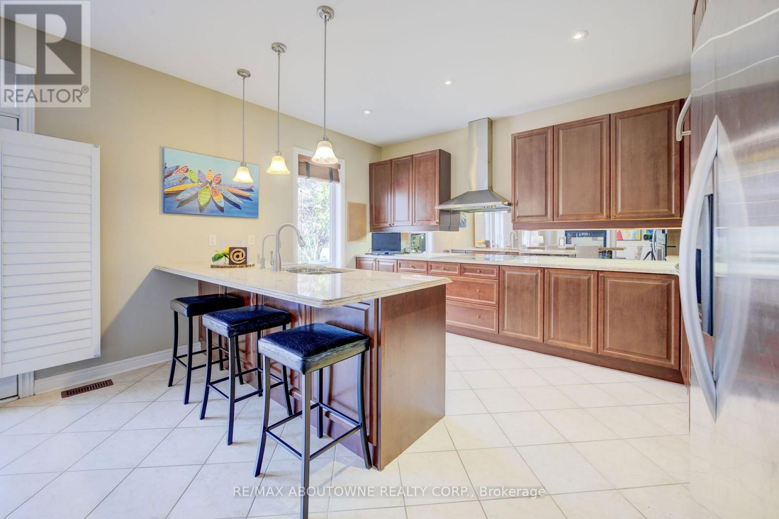 1521 CRAIGLEITH ROAD Image 7