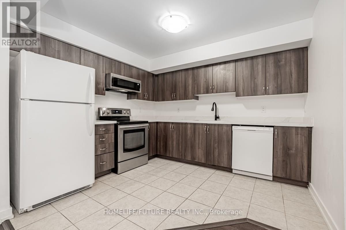 202 - 2355 SHEPPARD AVENUE WEST Image 12