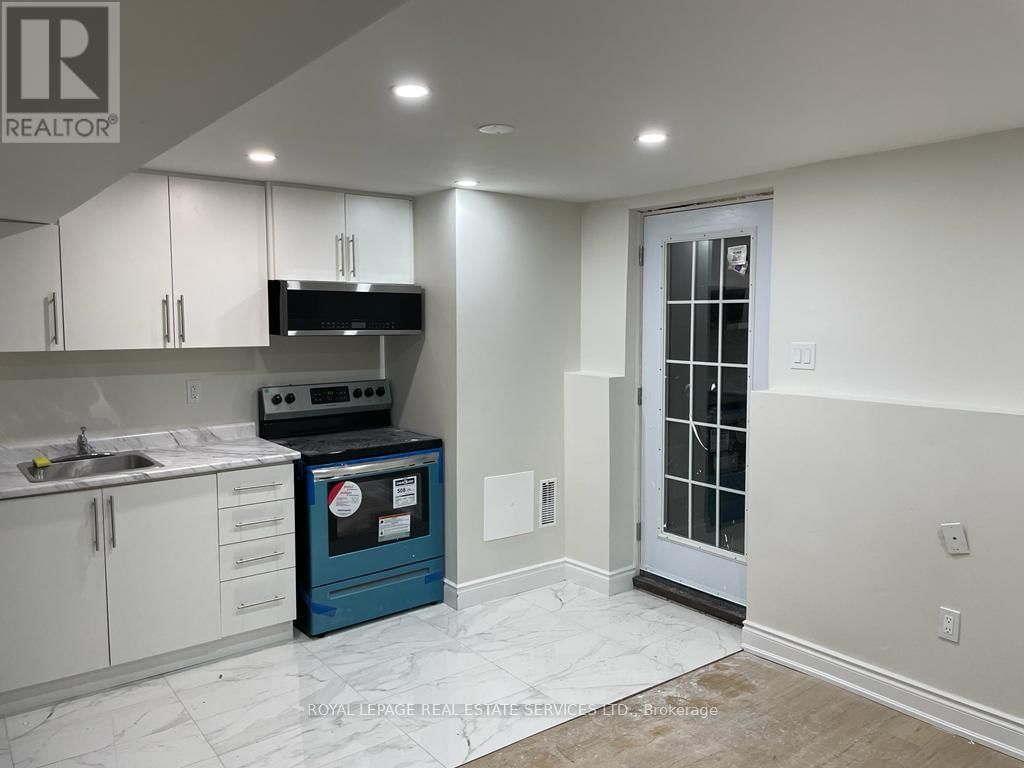 Bsmt - 20 DELLS CRESCENT Image 3