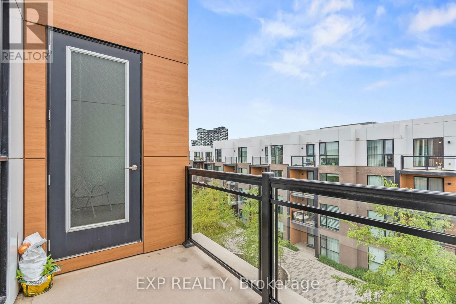 413 - 150 SABINA DRIVE Image 17