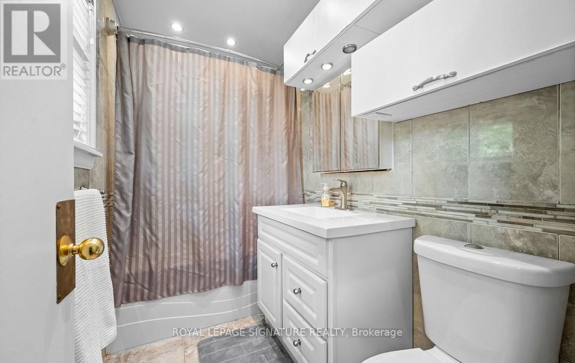 129 ALLENBY AVENUE Image 15