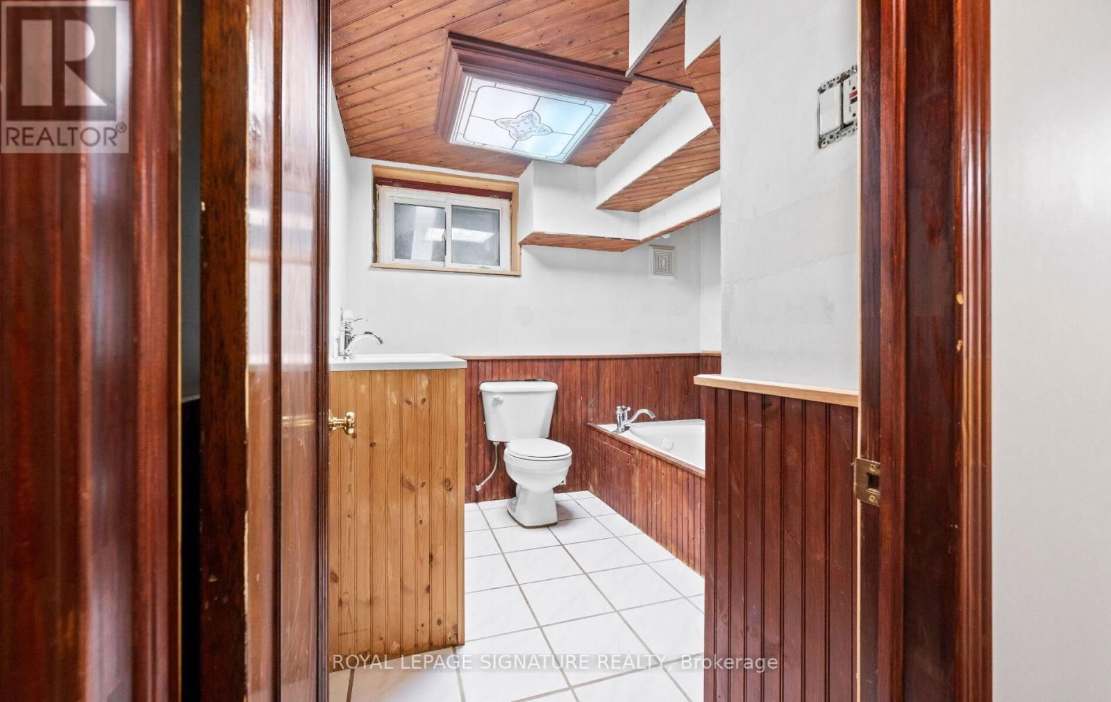 129 ALLENBY AVENUE Image 30