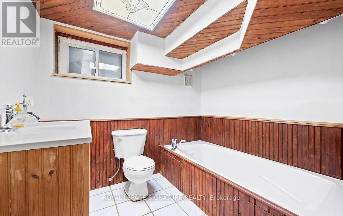 129 ALLENBY AVENUE Image 31