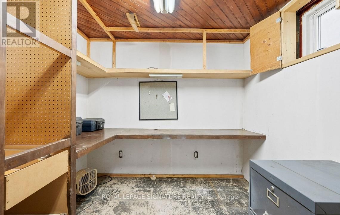 129 ALLENBY AVENUE Image 34