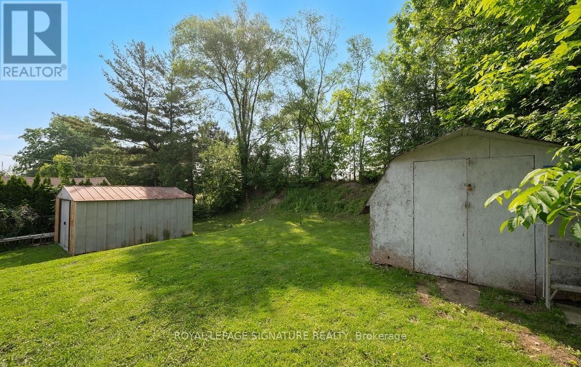 129 ALLENBY AVENUE Image 37