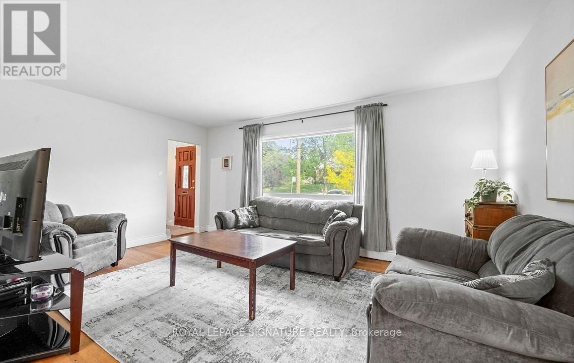 129 ALLENBY AVENUE Image 4