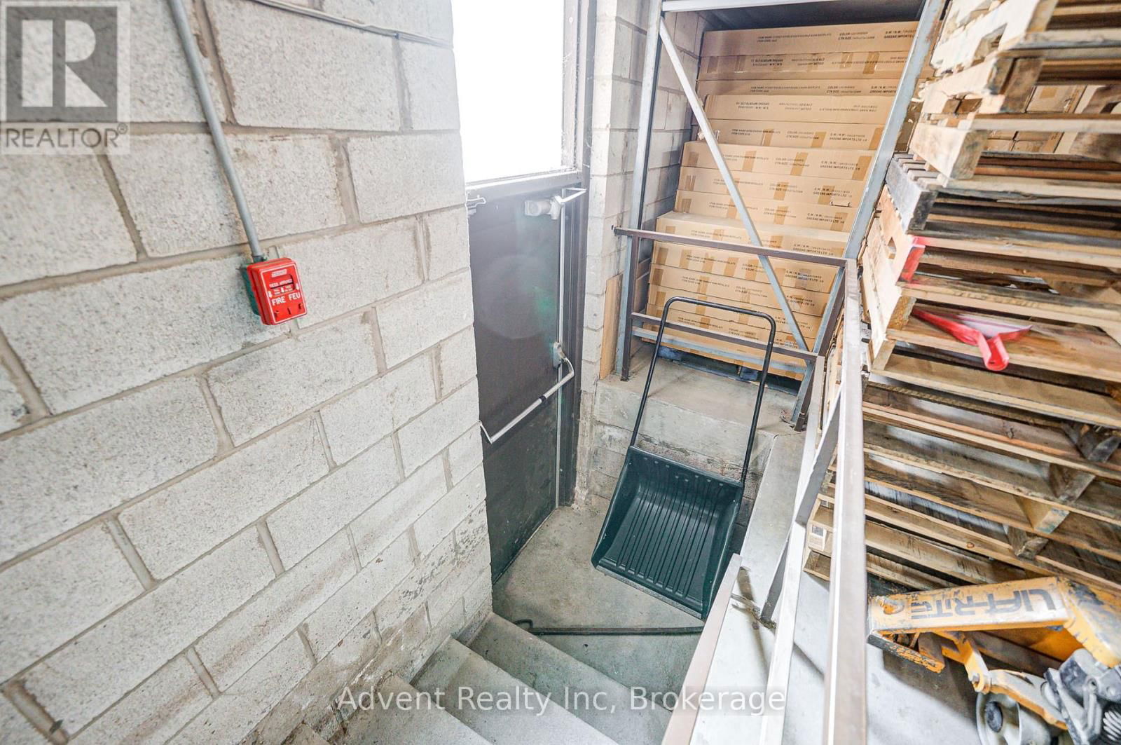 5 - 2501 STEELES AVENUE WEST Image 36