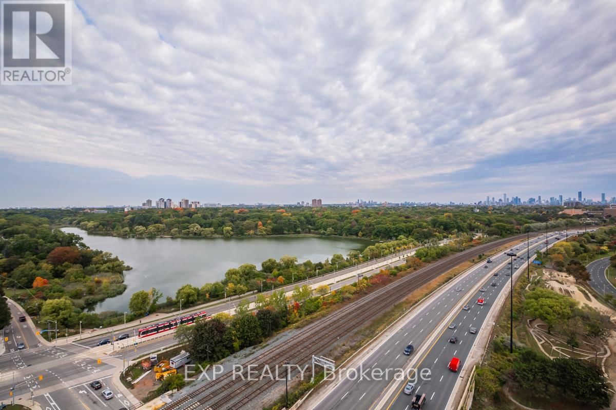 LPH07 - 1900 LAKE SHORE BOULEVARD WEST Image 21