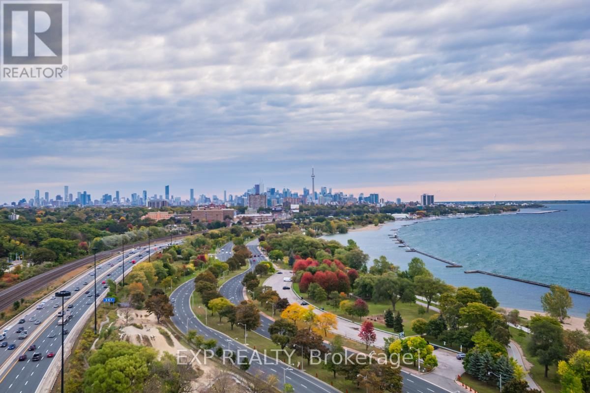 LPH07 - 1900 LAKE SHORE BOULEVARD WEST Image 24