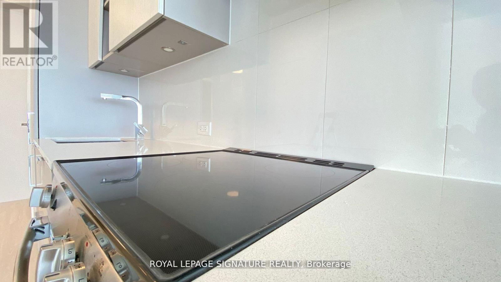2005 - 3883 QUARTZ ROAD Image 12
