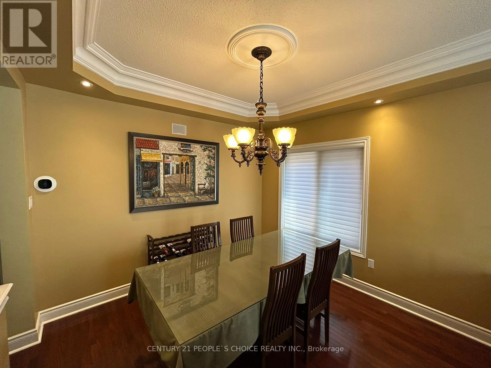128 MOUNT ROYAL CIRCLE Image 4