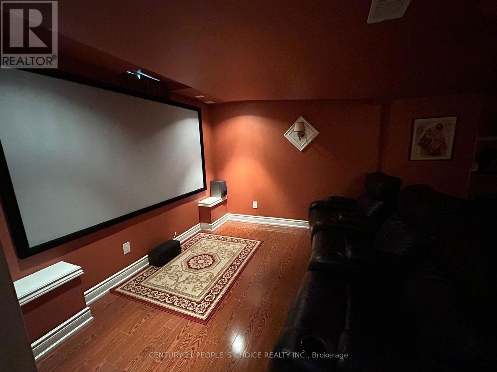 128 MOUNT ROYAL CIRCLE Image 41