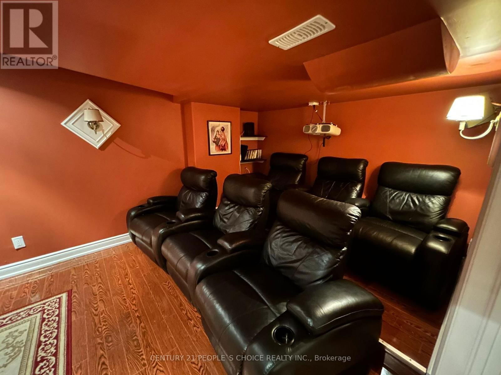 128 MOUNT ROYAL CIRCLE Image 42