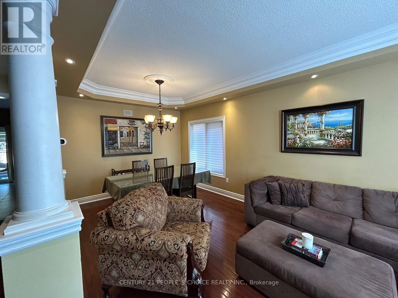128 MOUNT ROYAL CIRCLE Image 5