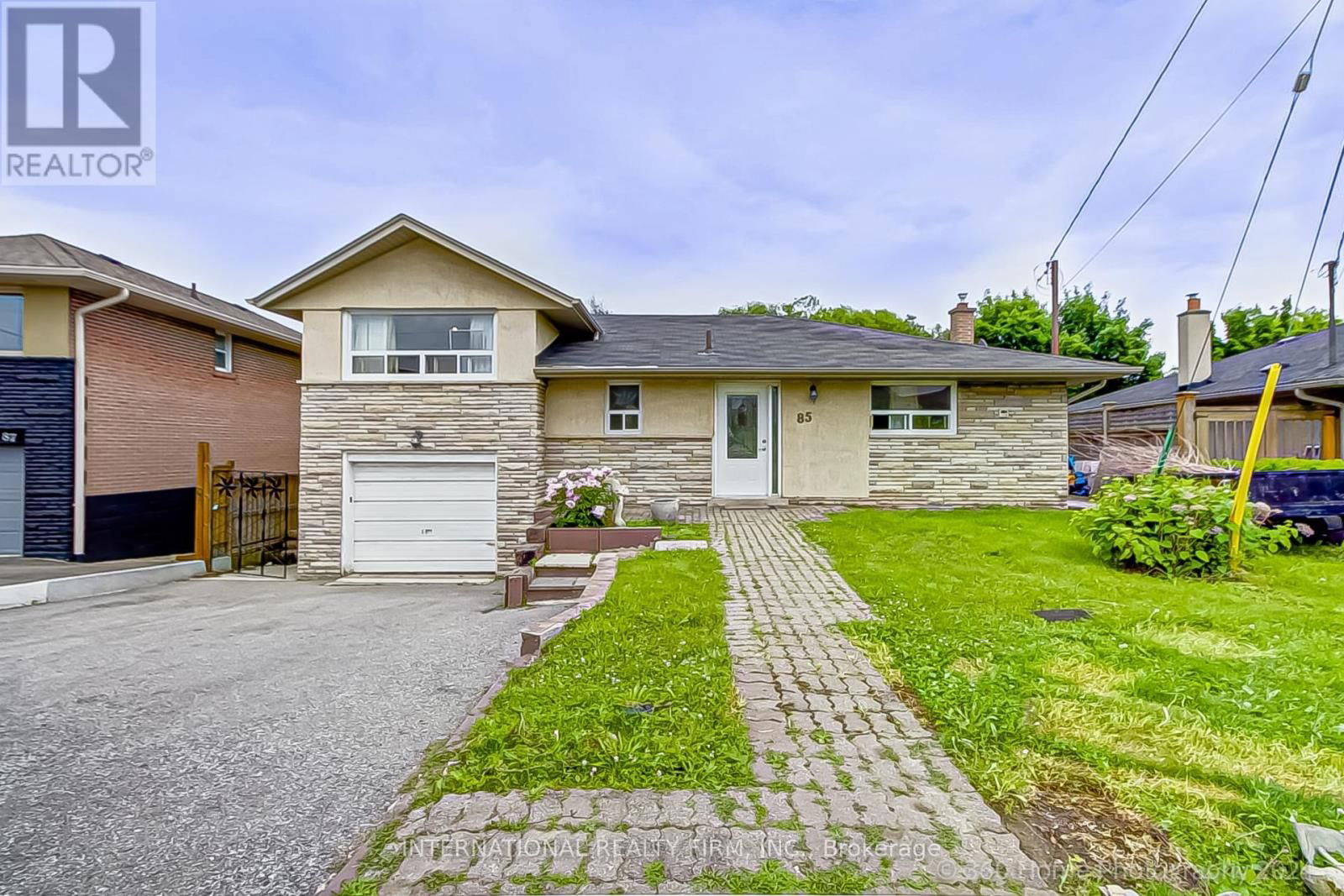 85 LETCHWORTH CRESCENT Image 1