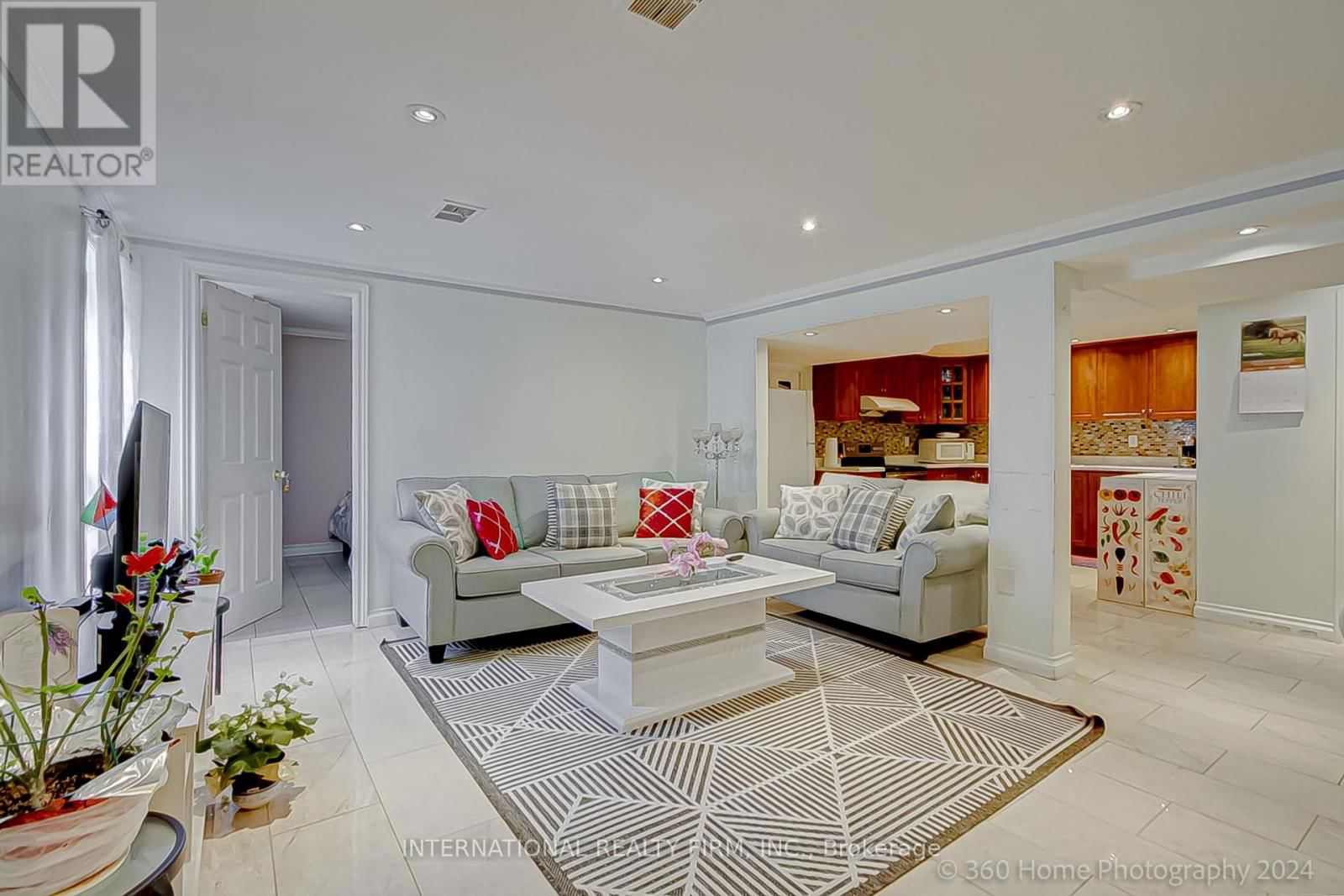 85 LETCHWORTH CRESCENT Image 18