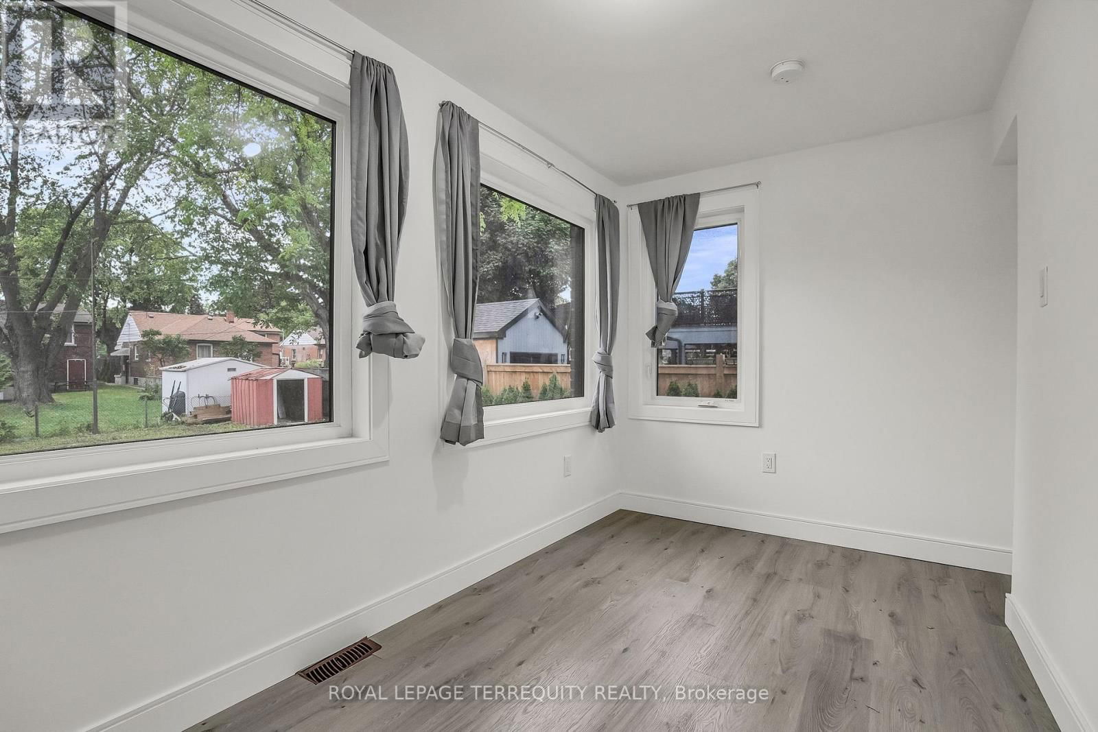 102 GUESTVILLE AVENUE Image 11