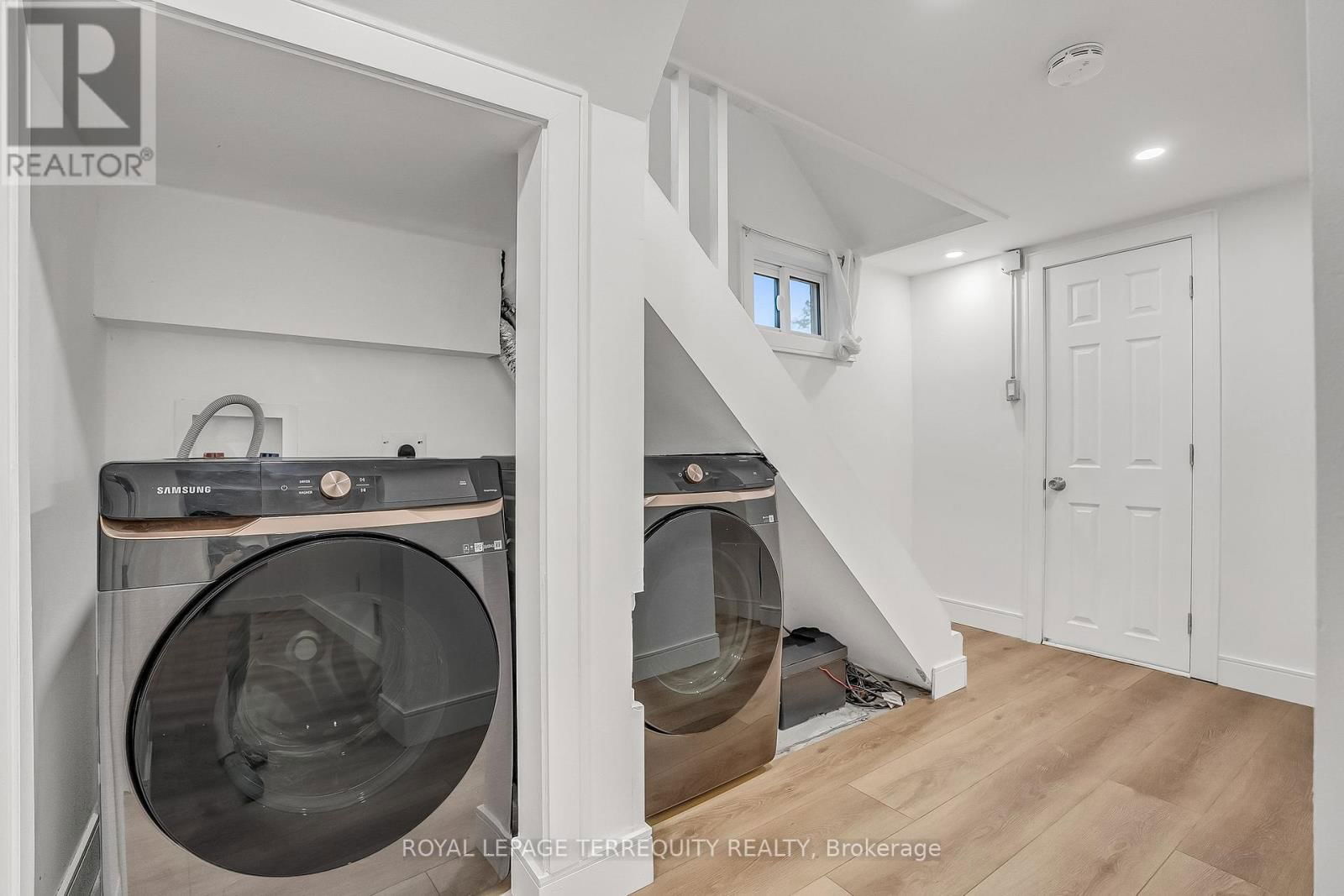 102 GUESTVILLE AVENUE Image 22