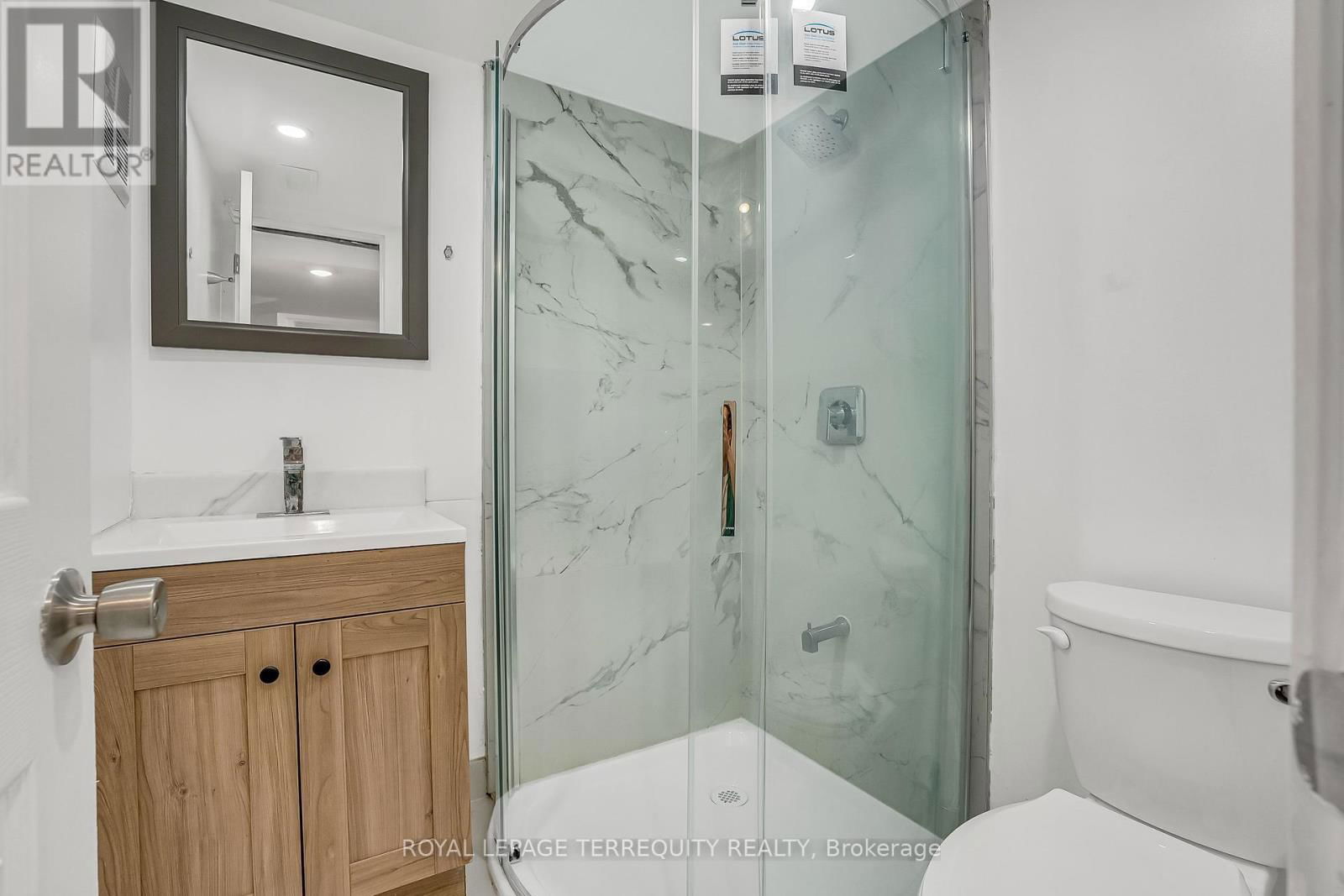 102 GUESTVILLE AVENUE Image 28