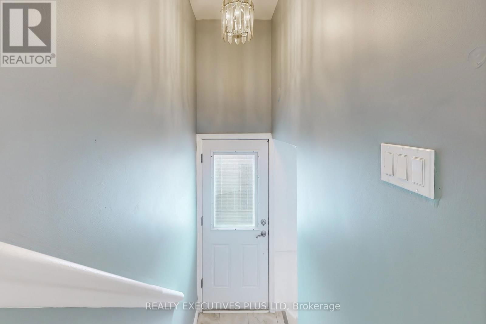 6 AZROCK ROAD Image 16