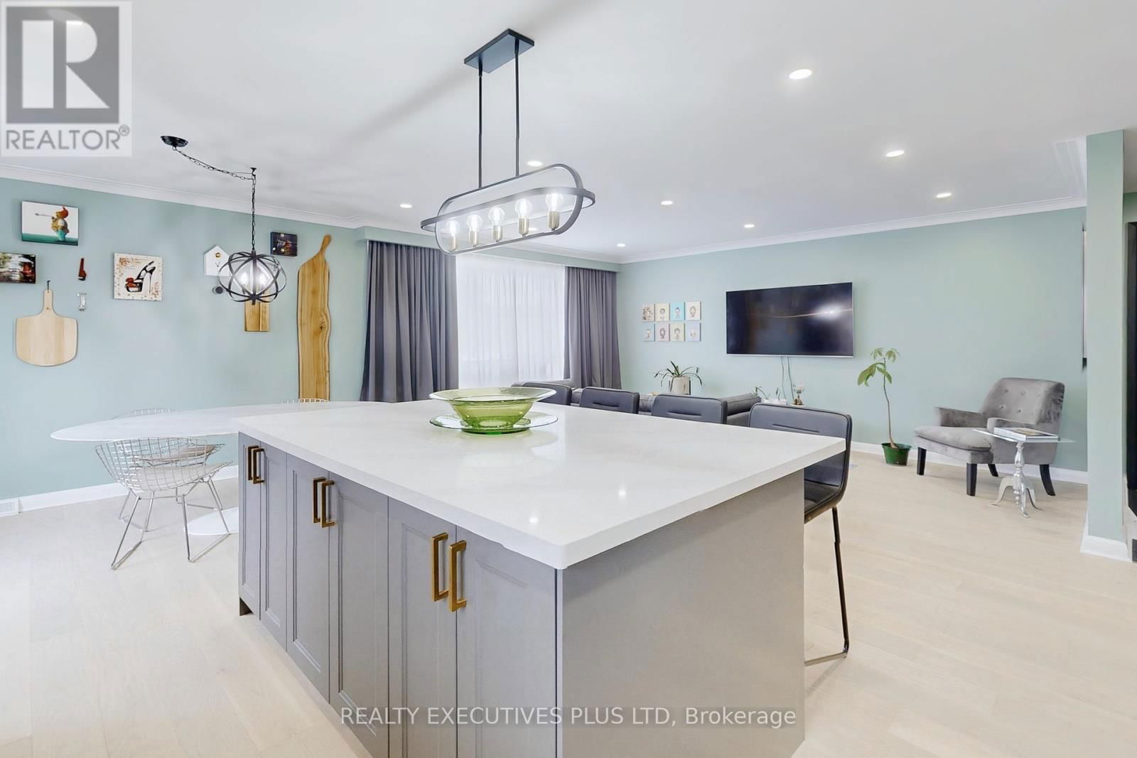6 AZROCK ROAD Image 7