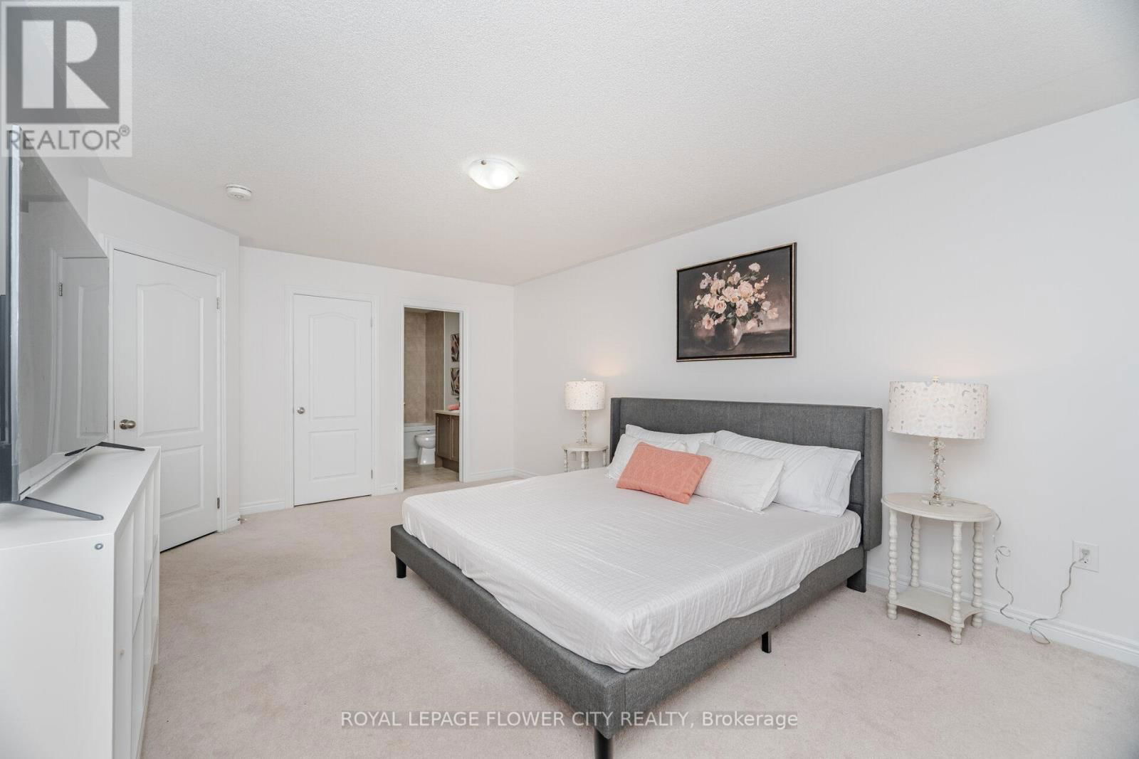65 MCECHEARN CRESCENT Image 22