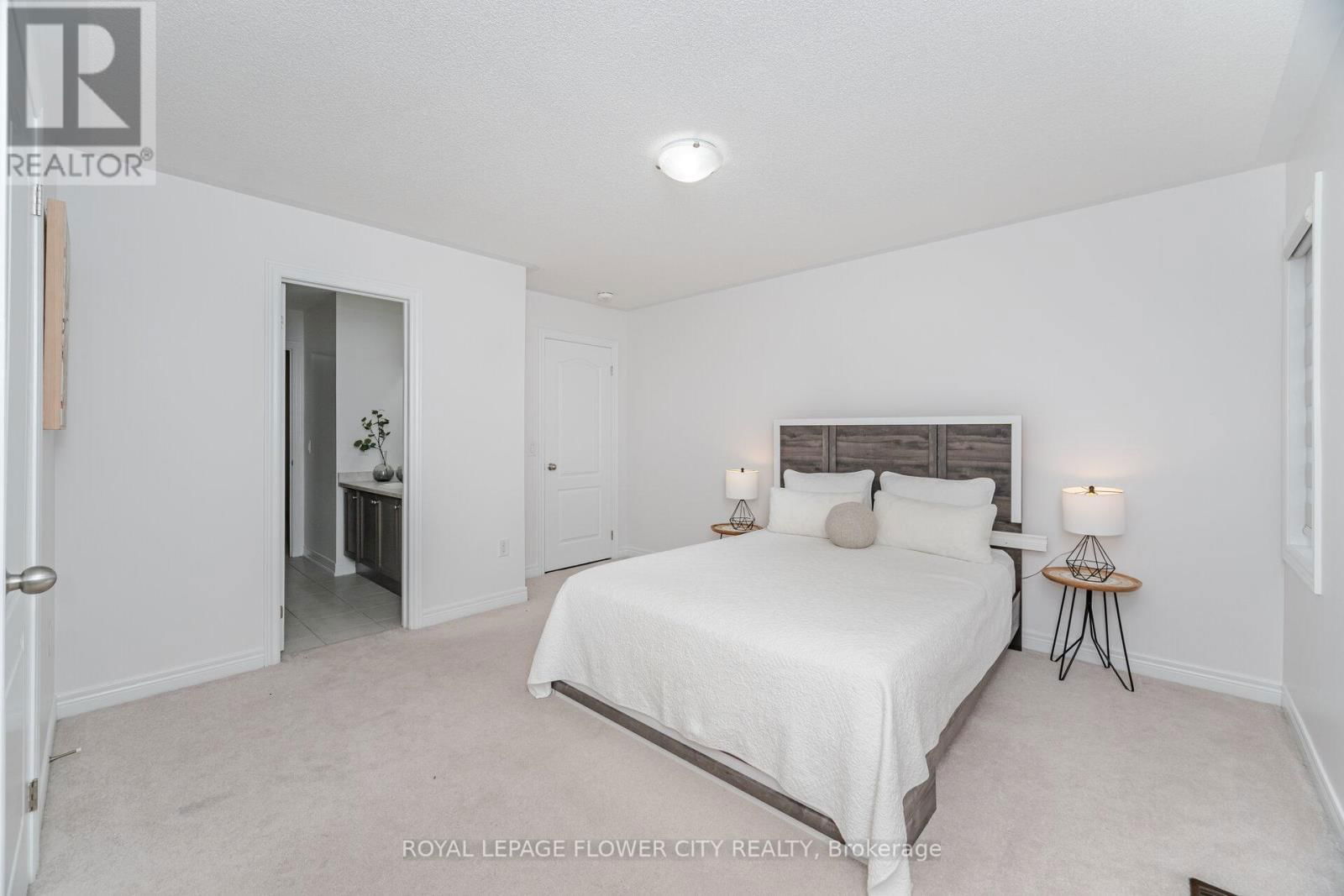 65 MCECHEARN CRESCENT Image 24