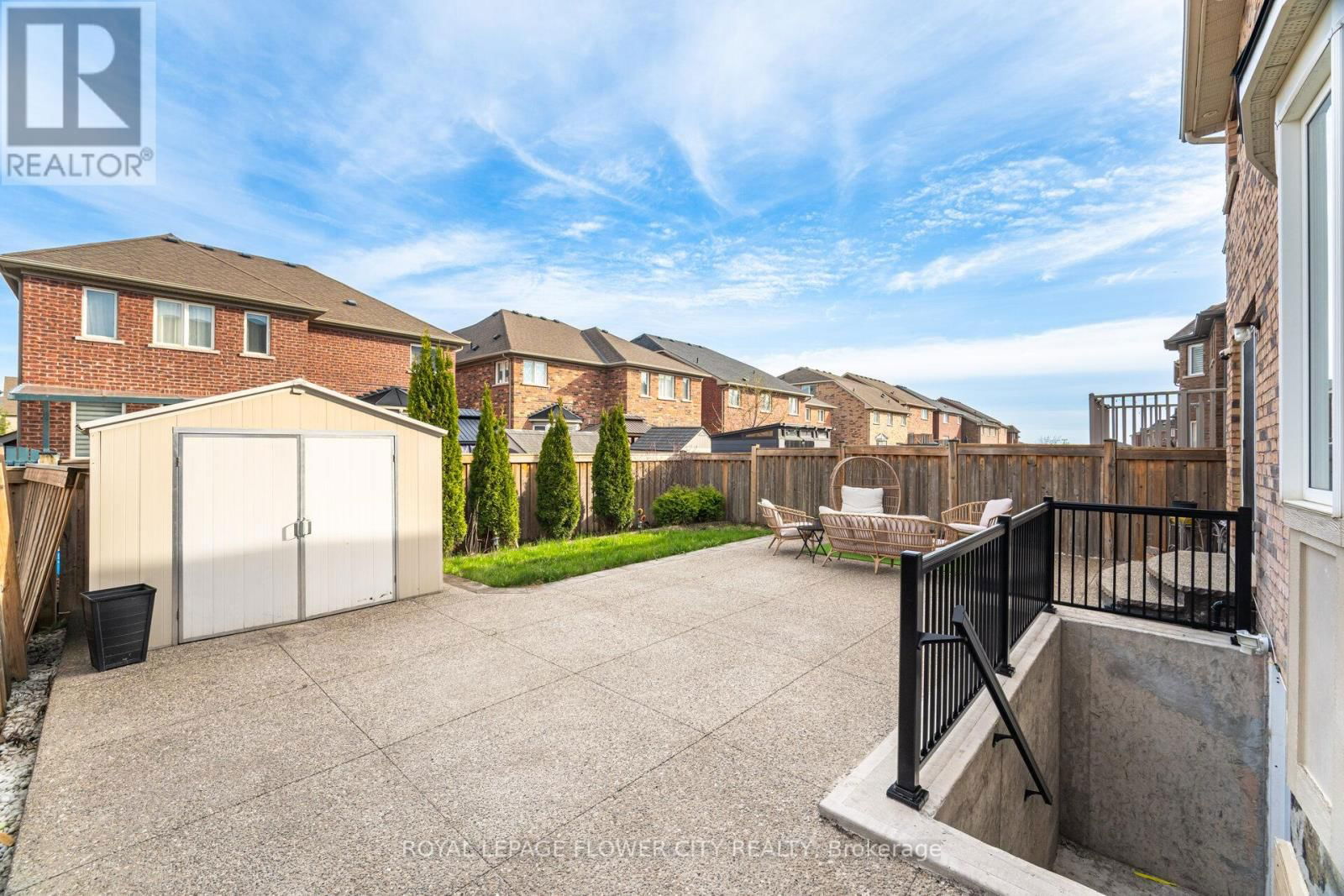 65 MCECHEARN CRESCENT Image 34