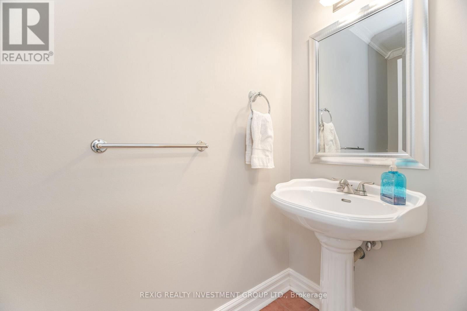 66 SETTLER COURT Image 24