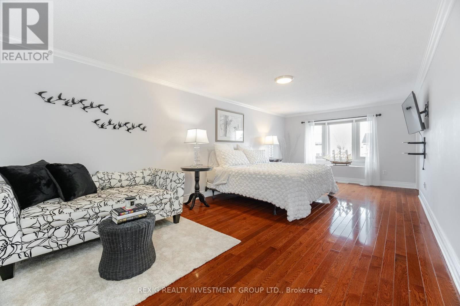 66 SETTLER COURT Image 30