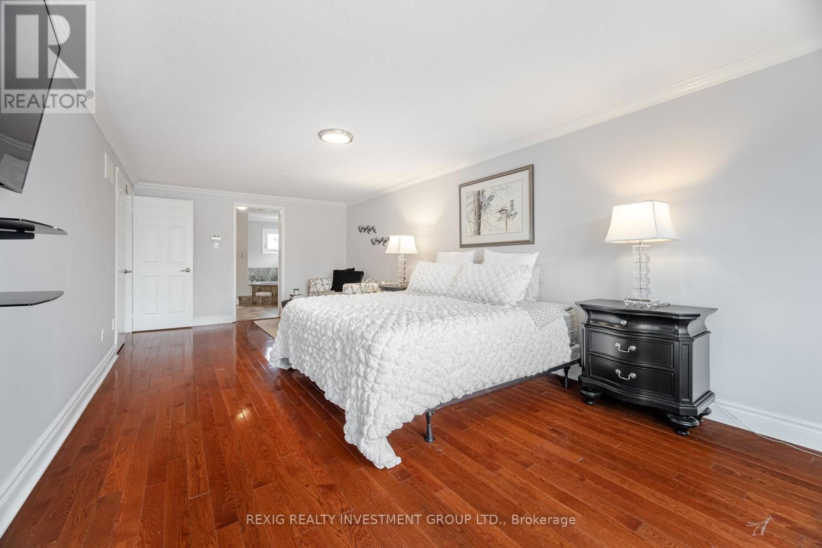 66 SETTLER COURT Image 31