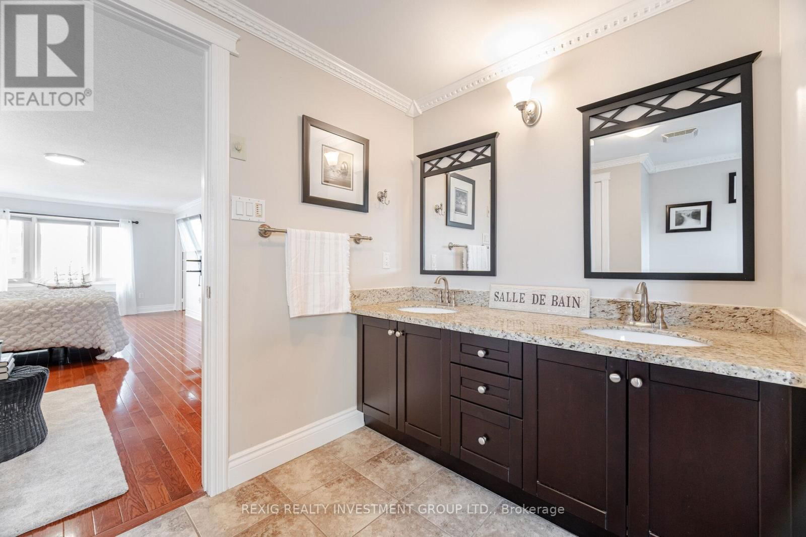 66 SETTLER COURT Image 33