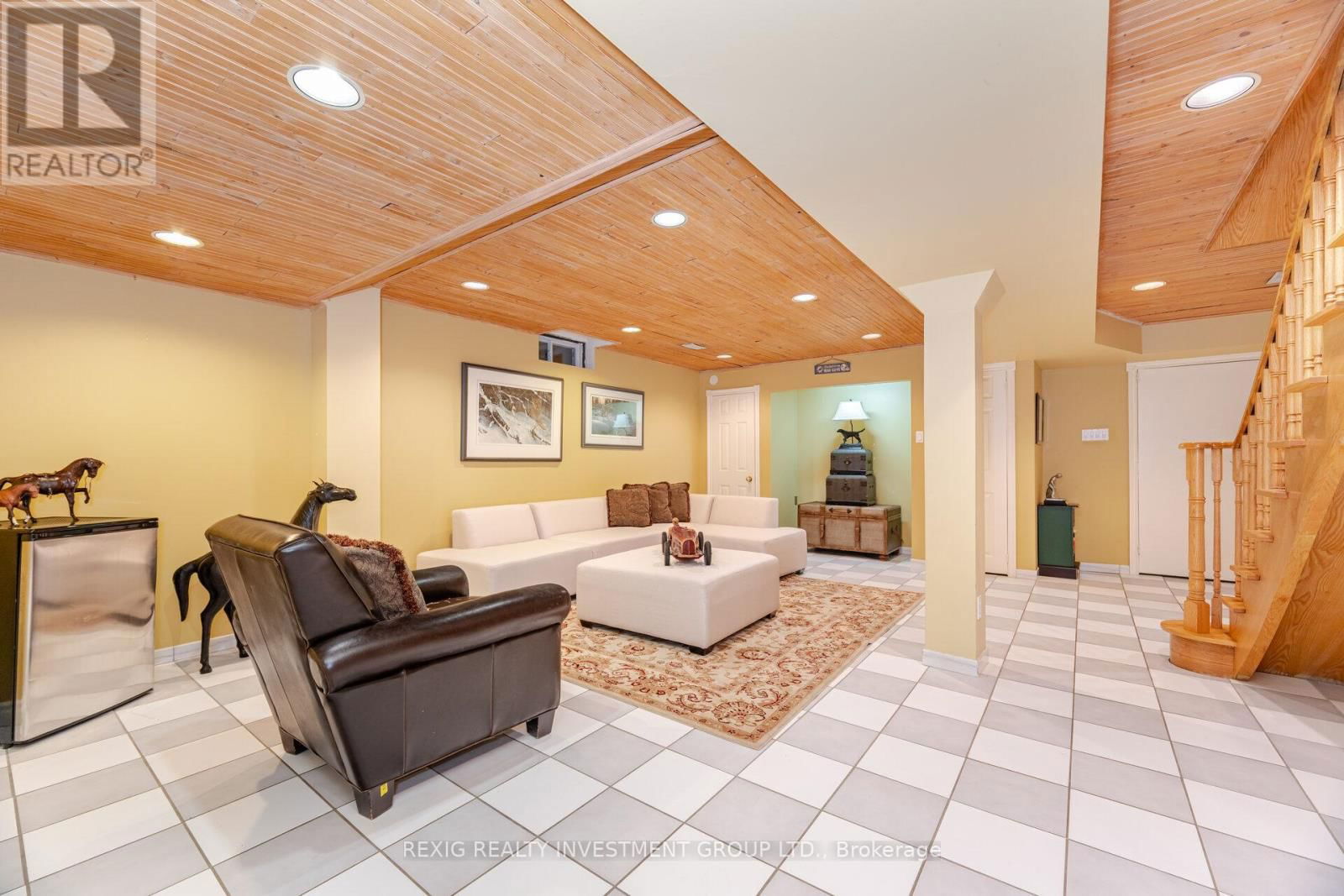 66 SETTLER COURT Image 41
