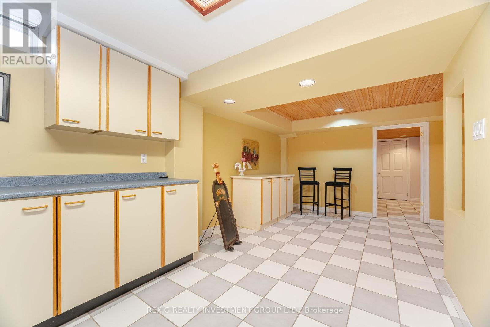 66 SETTLER COURT Image 44