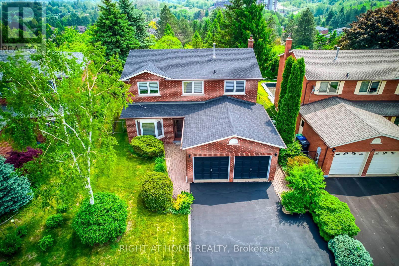 70 DE ROSE AVENUE Image 1
