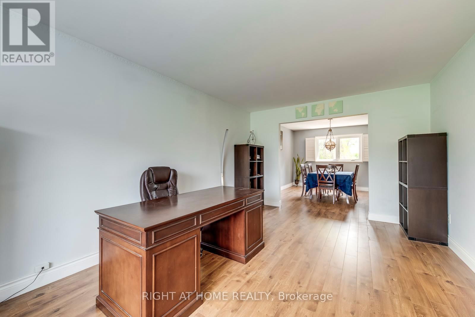 70 DE ROSE AVENUE Image 12