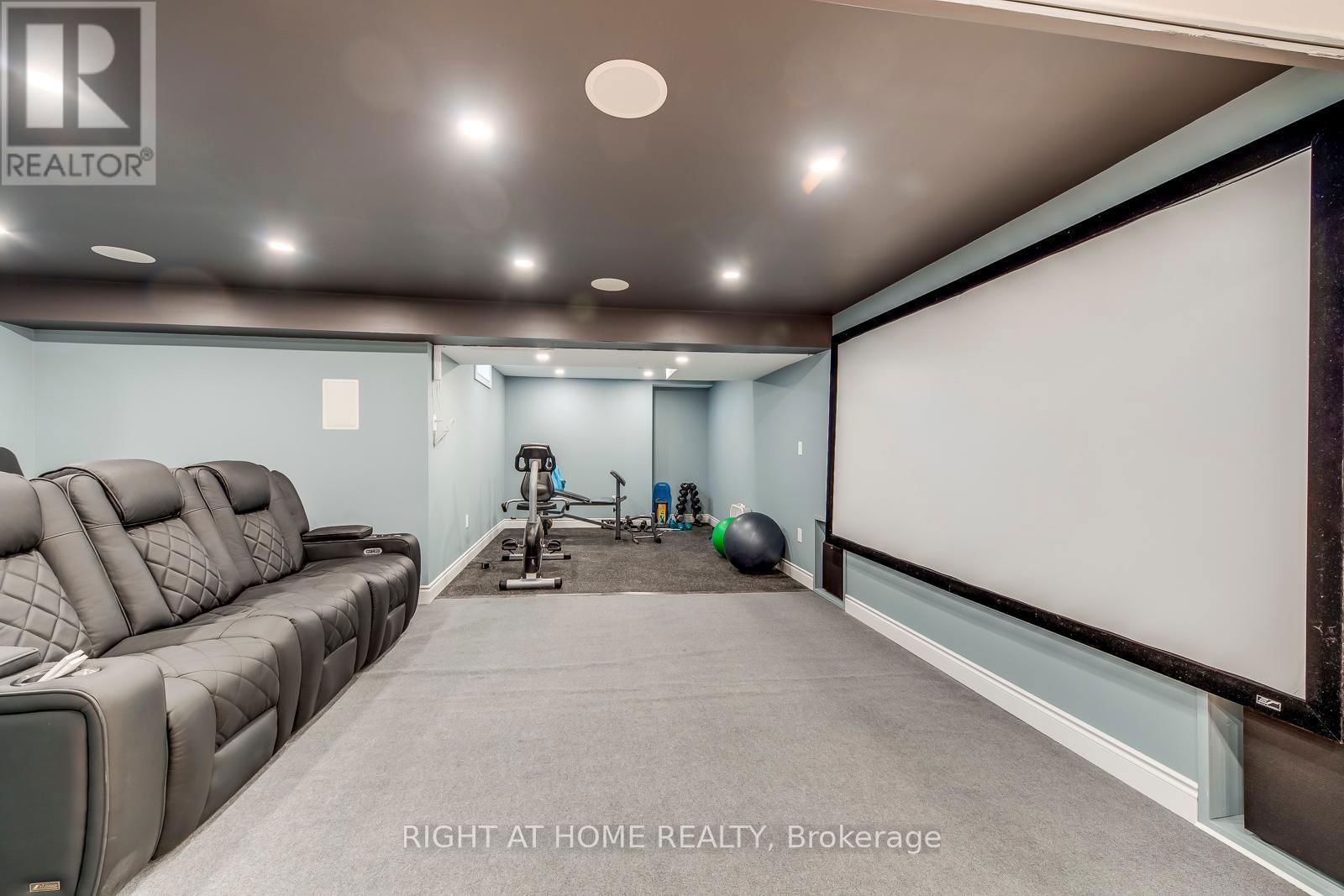 70 DE ROSE AVENUE Image 43