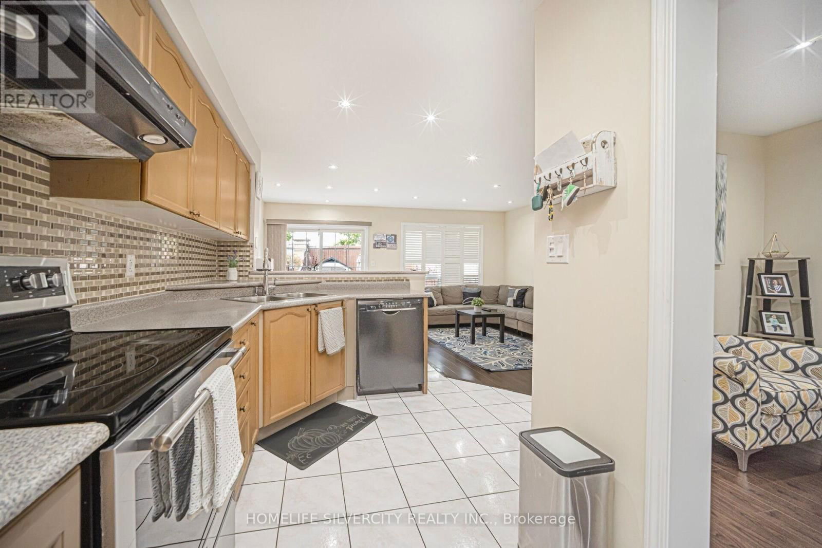 119 HERDWICK STREET Image 10