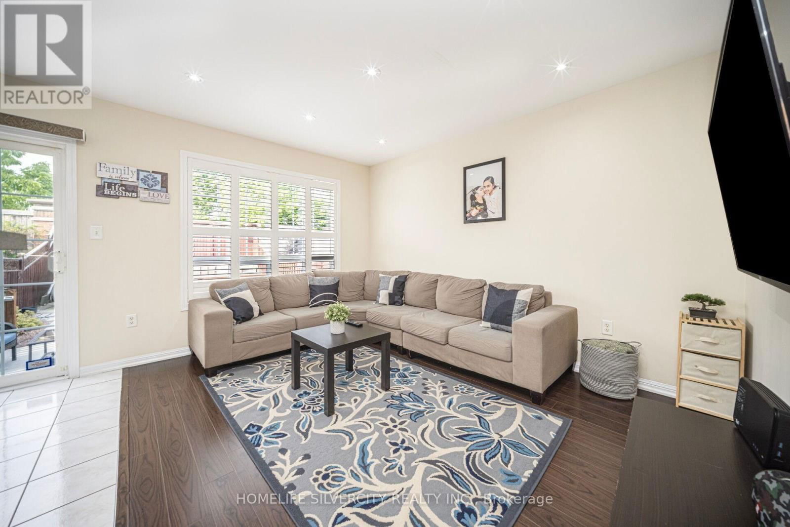 119 HERDWICK STREET Image 13