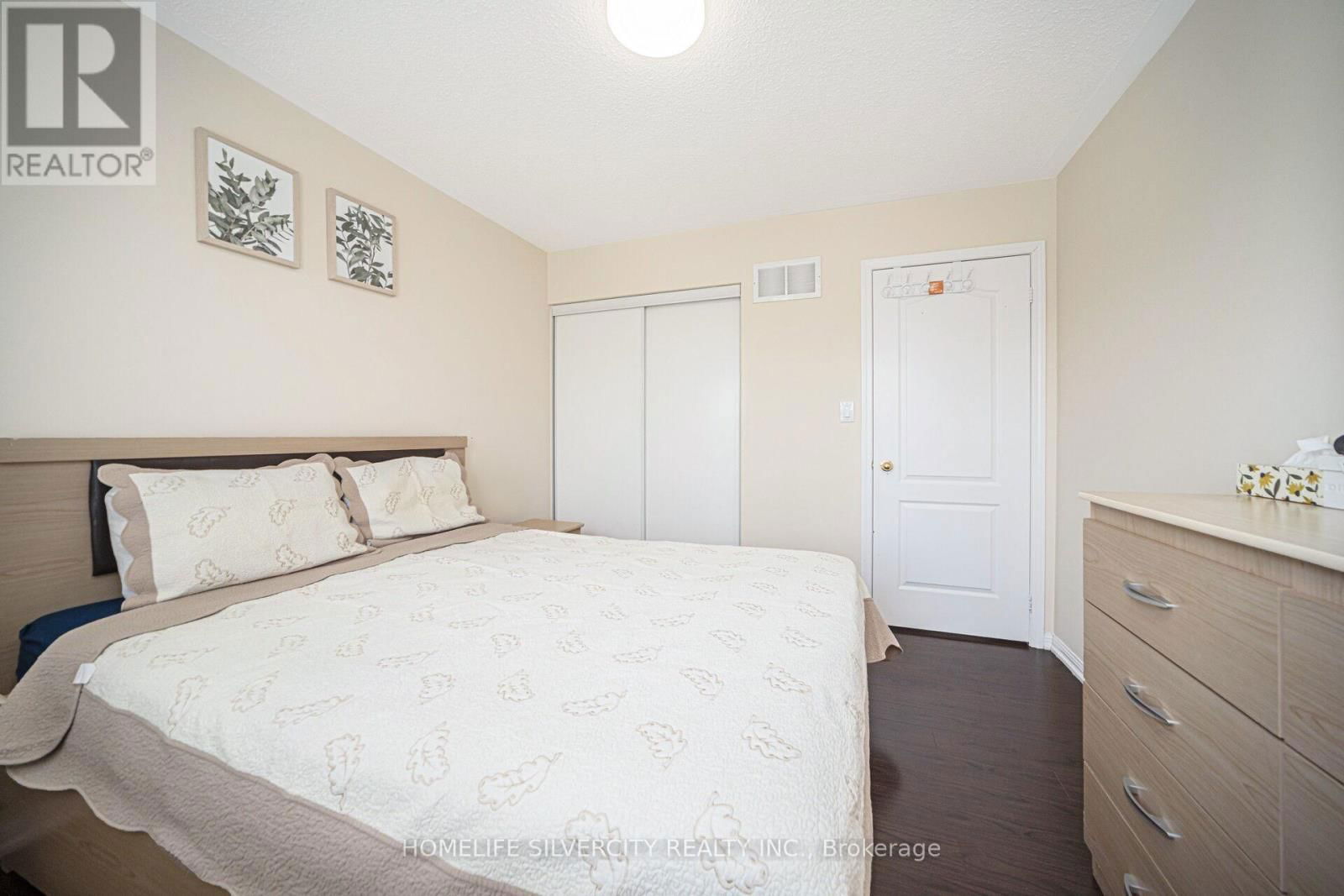 119 HERDWICK STREET Image 23