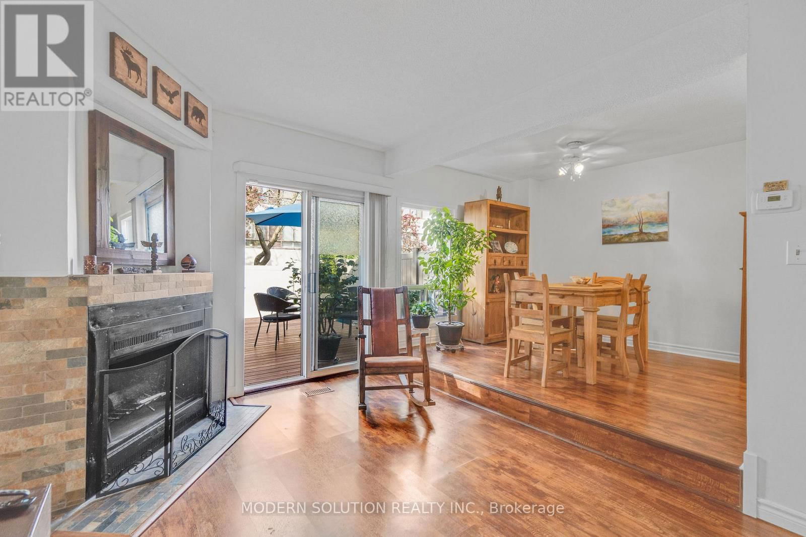 25 - 1021 CEDARGLEN GATE Image 10
