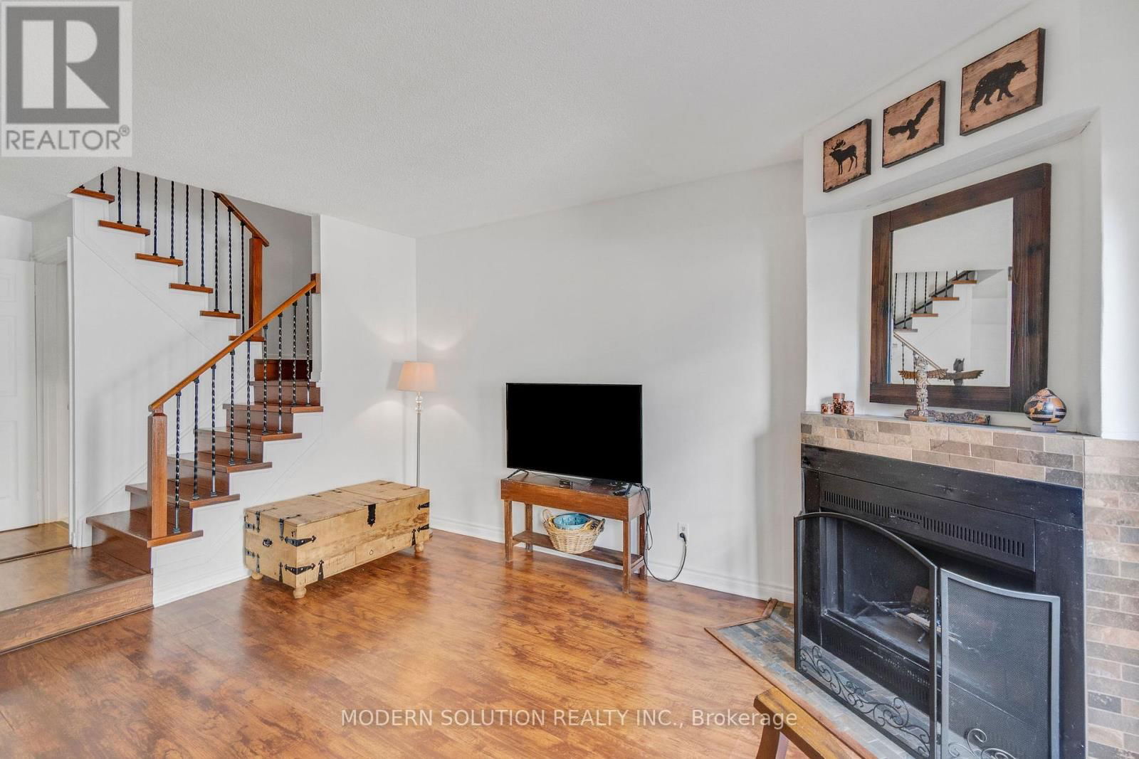 25 - 1021 CEDARGLEN GATE Image 11