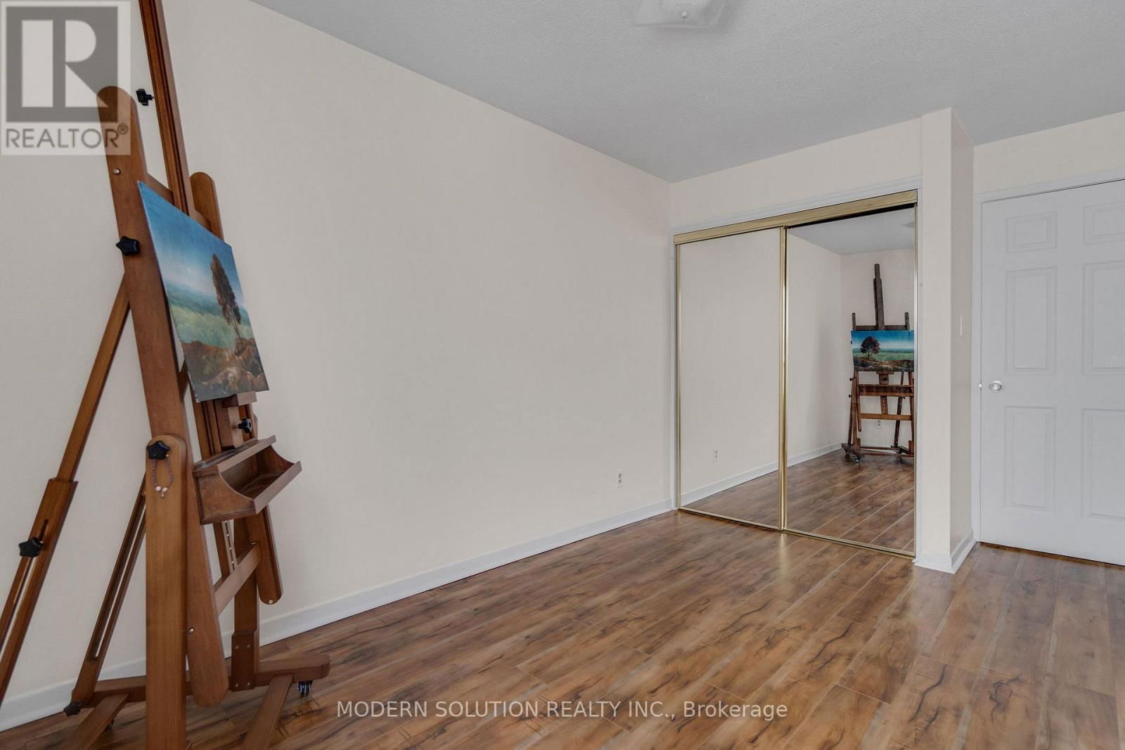 25 - 1021 CEDARGLEN GATE Image 26