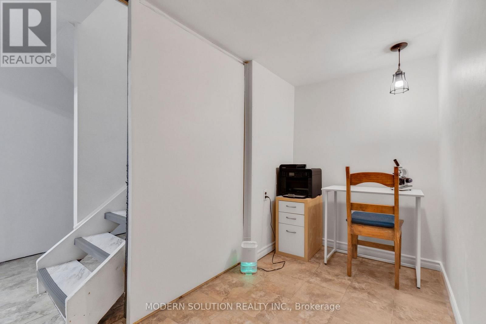 25 - 1021 CEDARGLEN GATE Image 32