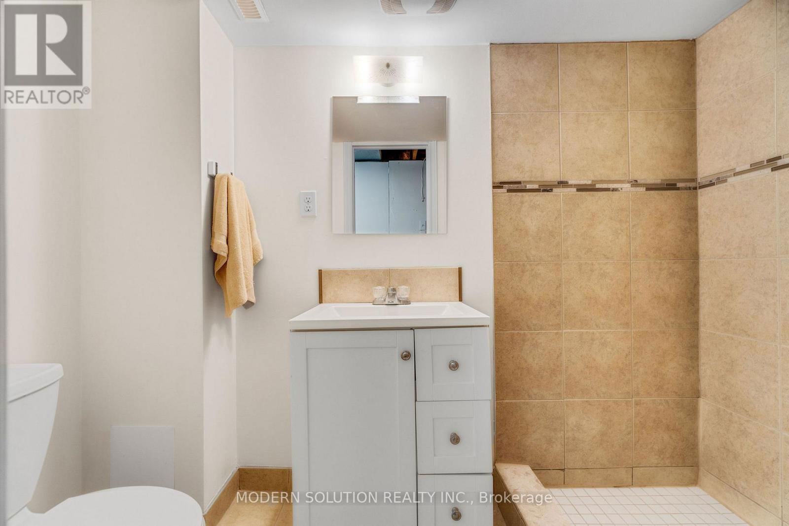 25 - 1021 CEDARGLEN GATE Image 35