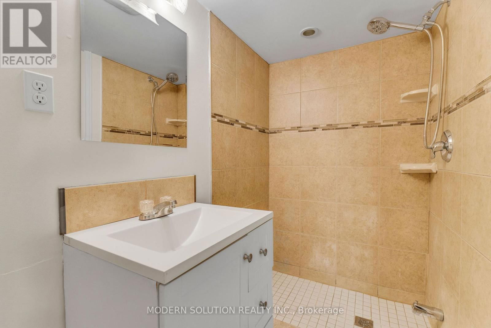 25 - 1021 CEDARGLEN GATE Image 36